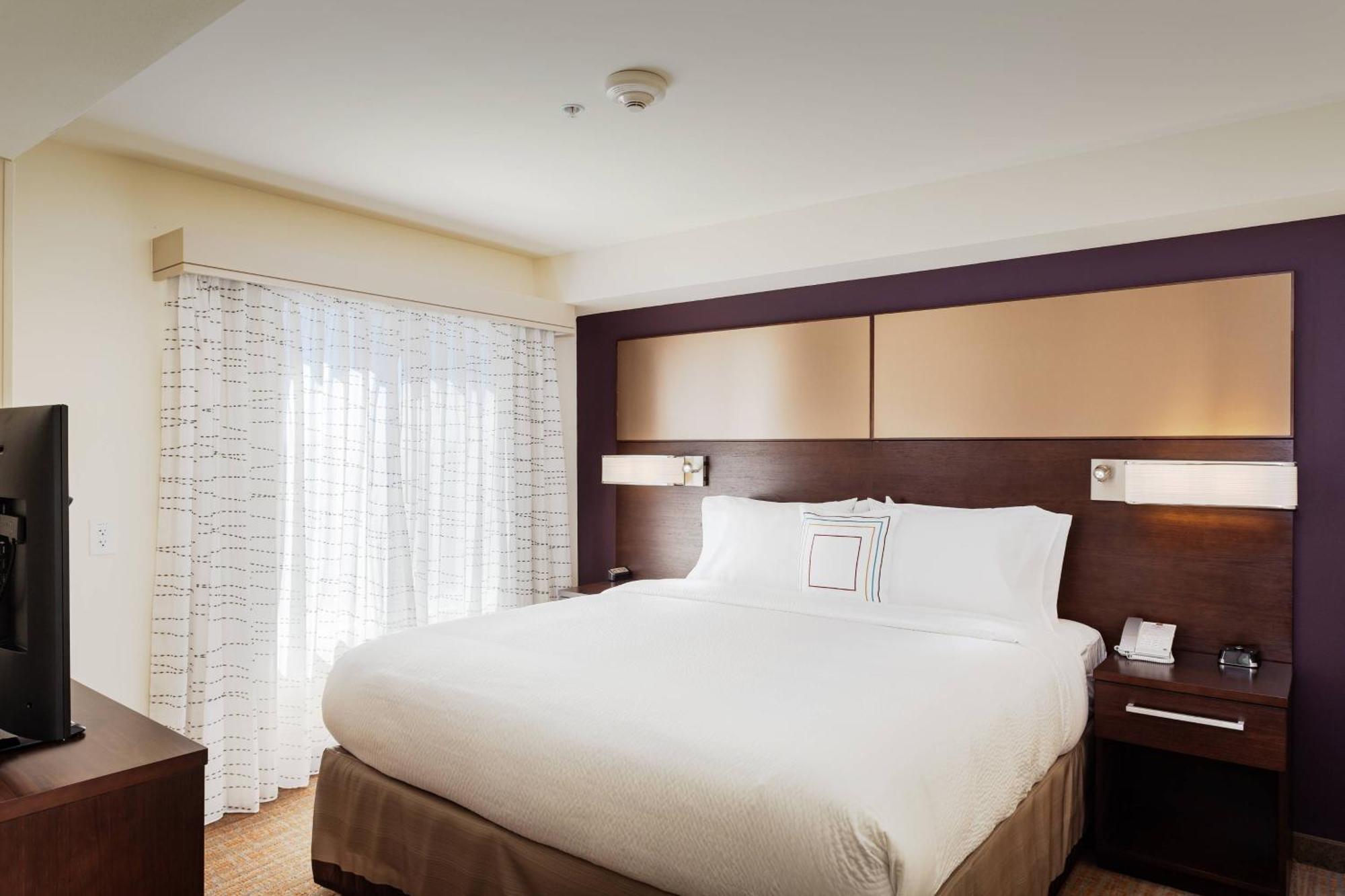 Residence Inn By Marriott Austin Lake Austin/River Place Four Points Exterior photo